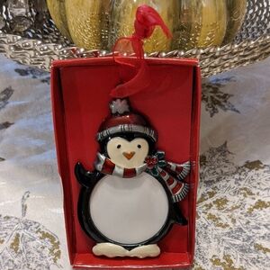 Photo Ornament Holder Metal Winter Holidays Tree Gift Memento Vintage